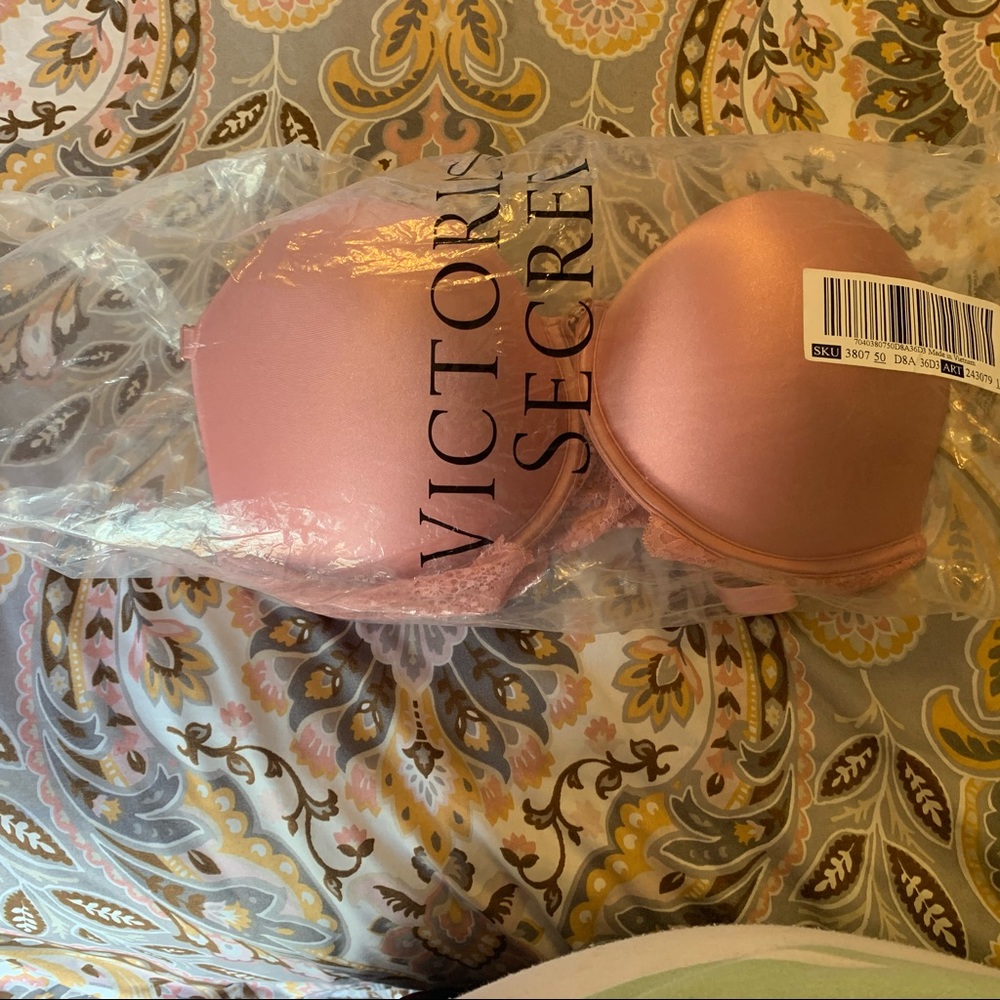 Pink Victoria secret snap front bra lace back - Picture 3 of 9